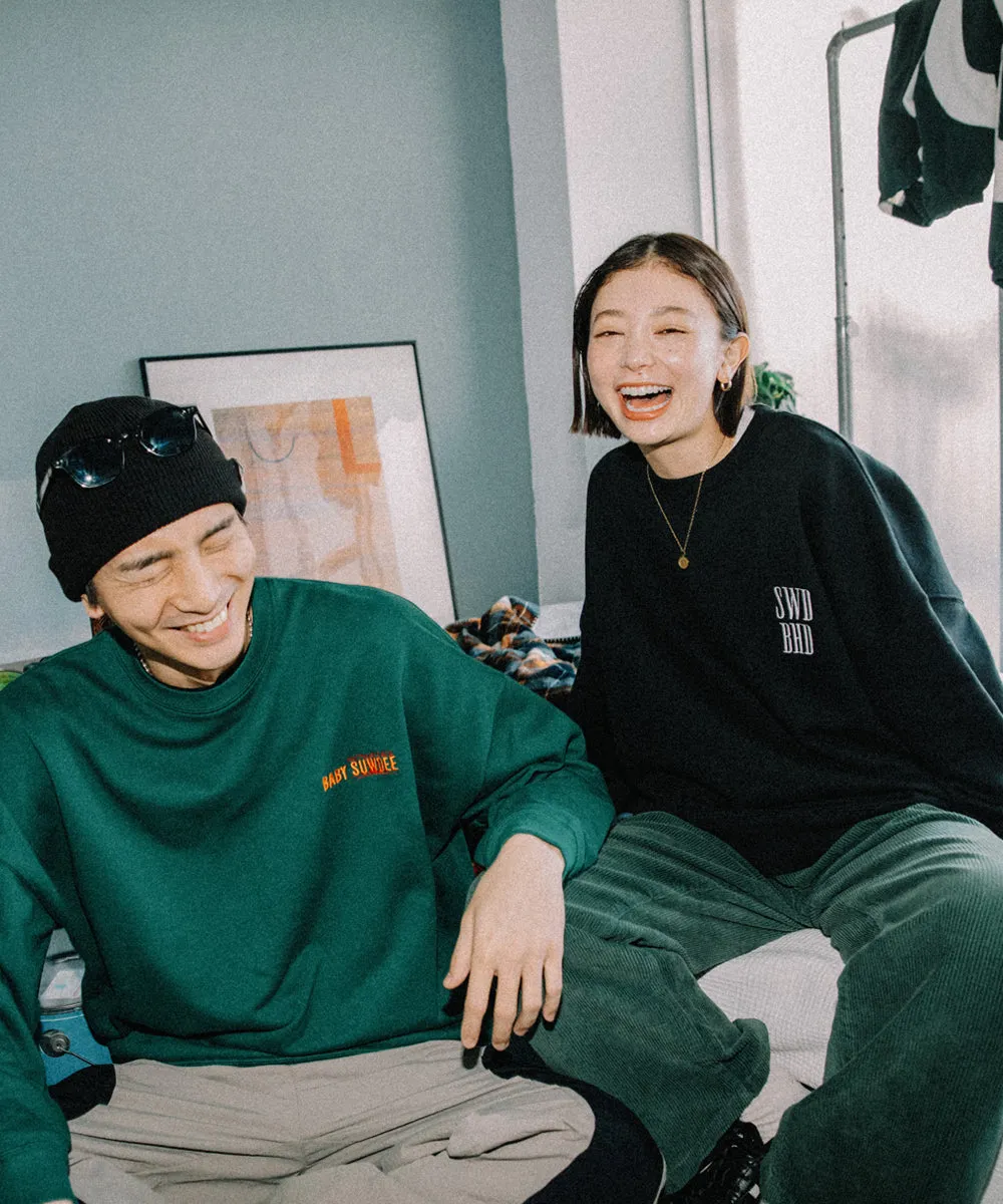 【BABY hotdog cafe collaboration】embroidery sweat po
