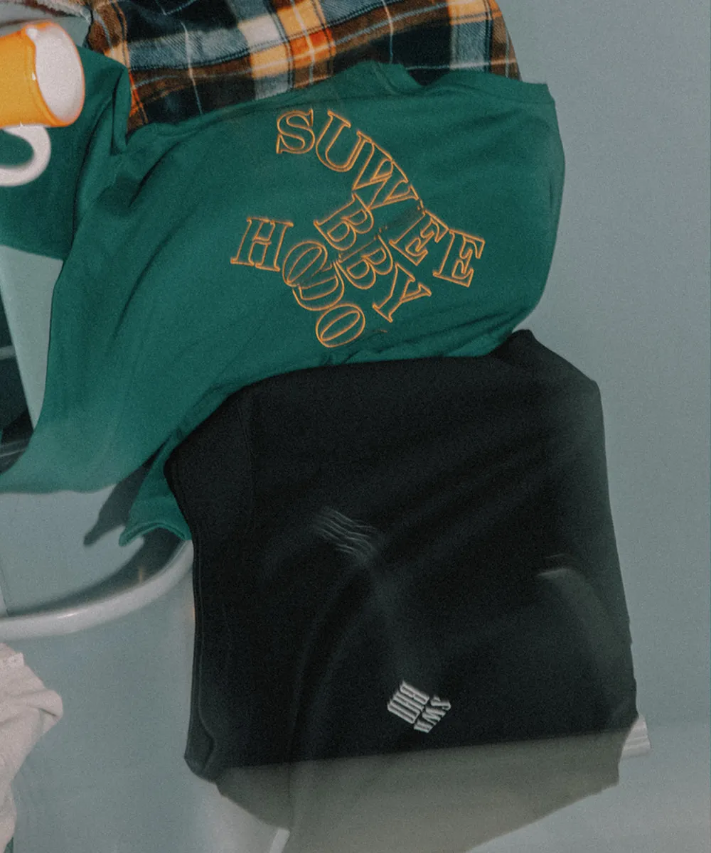 【BABY hotdog cafe collaboration】embroidery sweat po