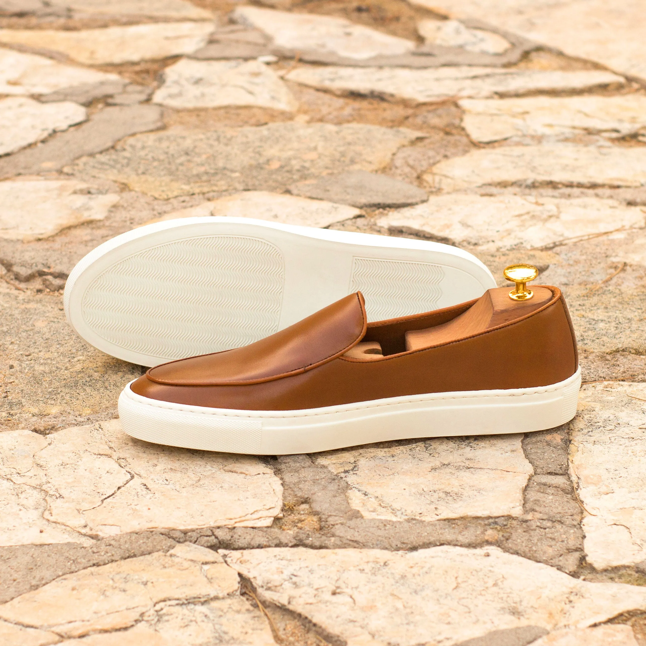 DapperFam King in Cognac Men's Italian Leather Belgian Sneaker