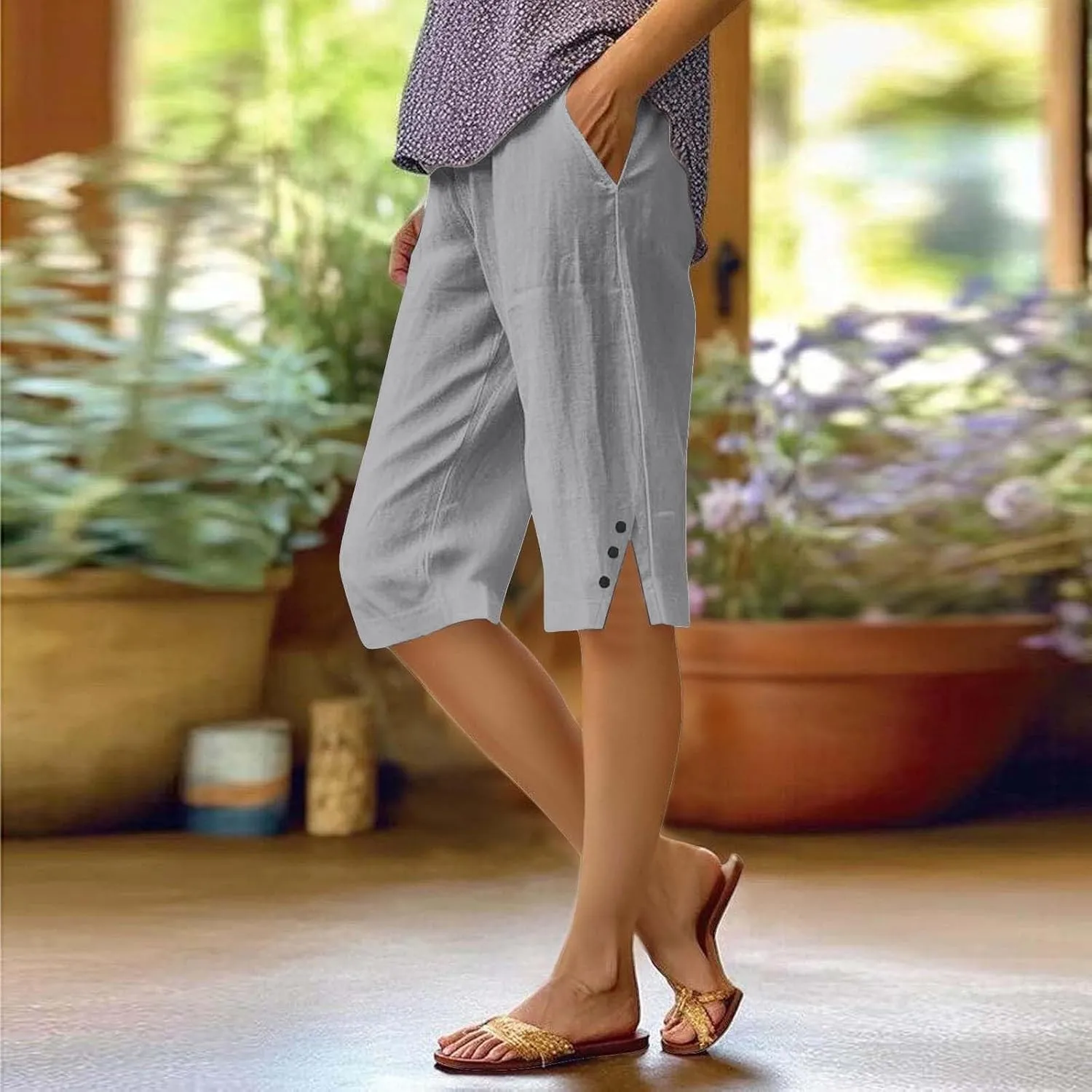 Linen Shorts for Women Knee Length Casual Summer Capri Pants Lightweight Beach Bermuda Shorts with Pockets