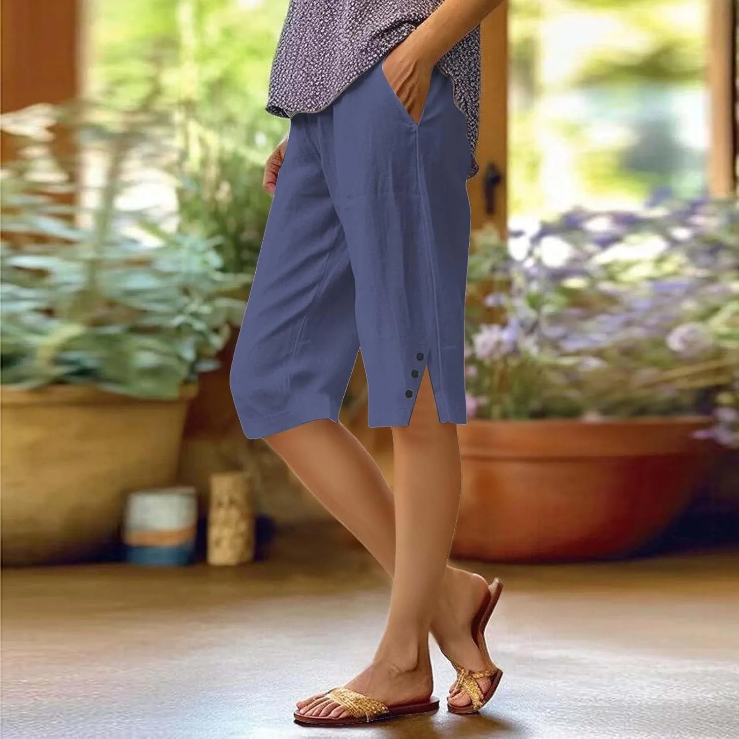 Linen Shorts for Women Knee Length Casual Summer Capri Pants Lightweight Beach Bermuda Shorts with Pockets