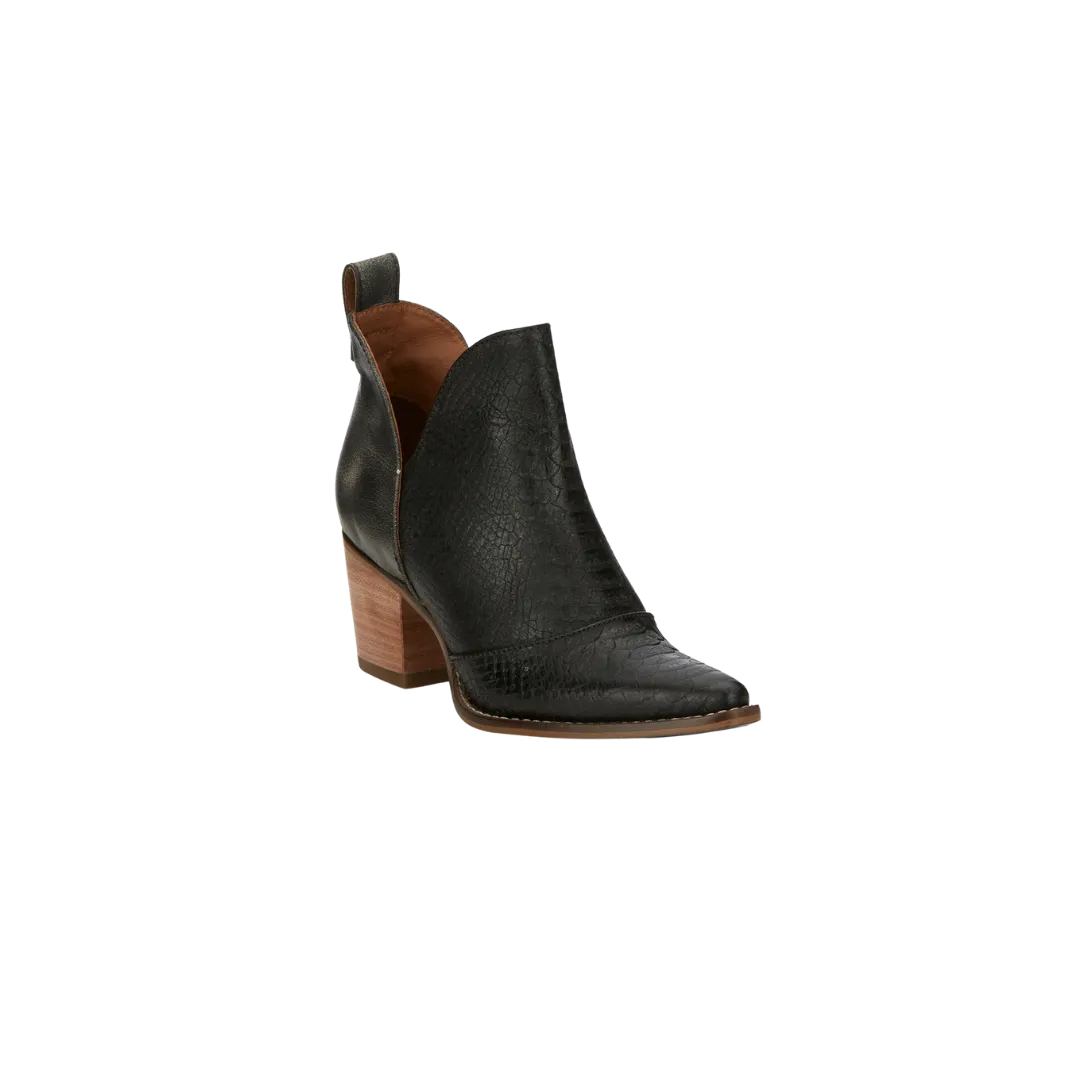 Nocona Women's Micki 5 Pointed Toe Distressed Black Boots