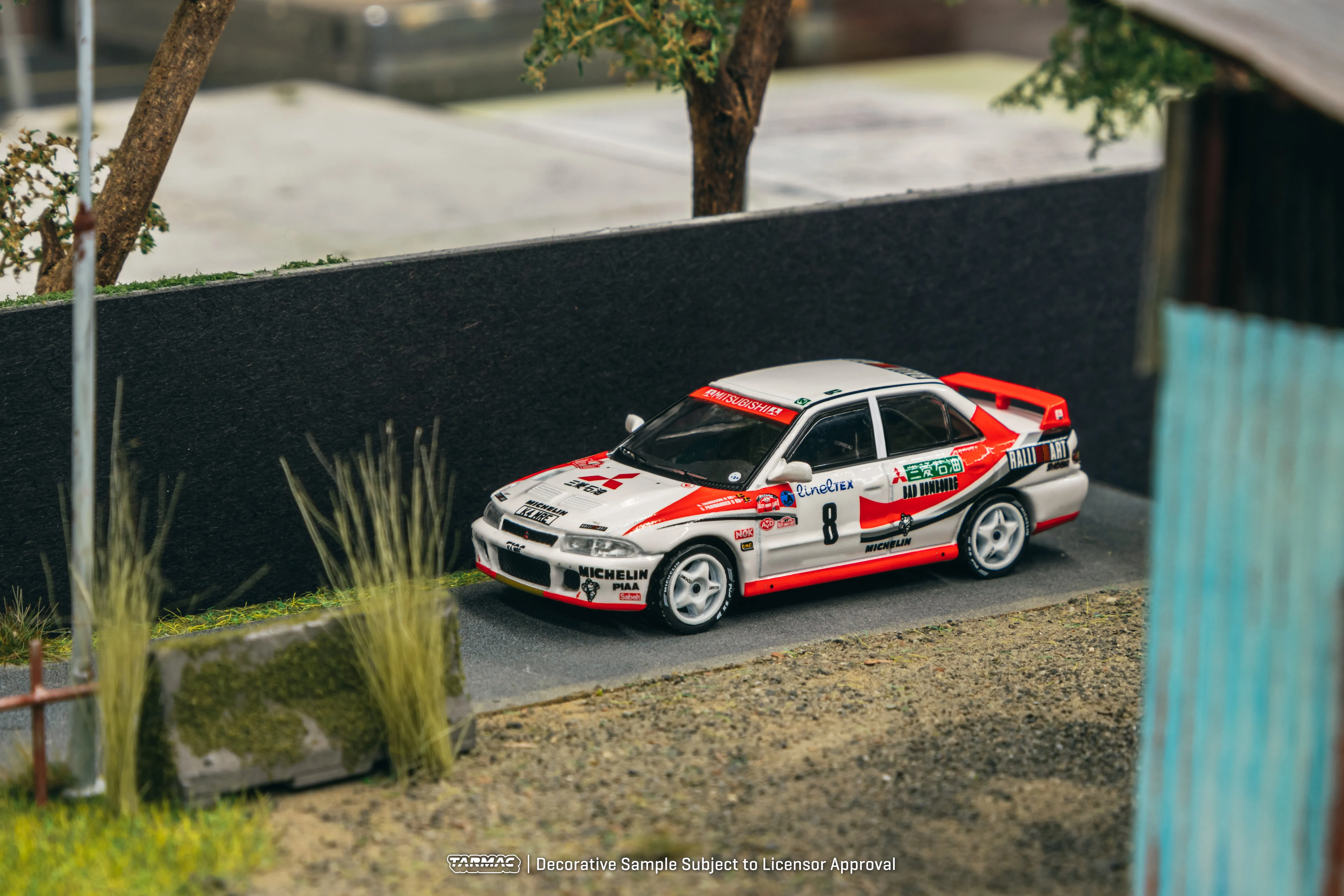 Tarmac Works 1/64 Mitsubishi Lancer Evolution Rallye Monte-Carlo 1993 #8 - GLOBAL64